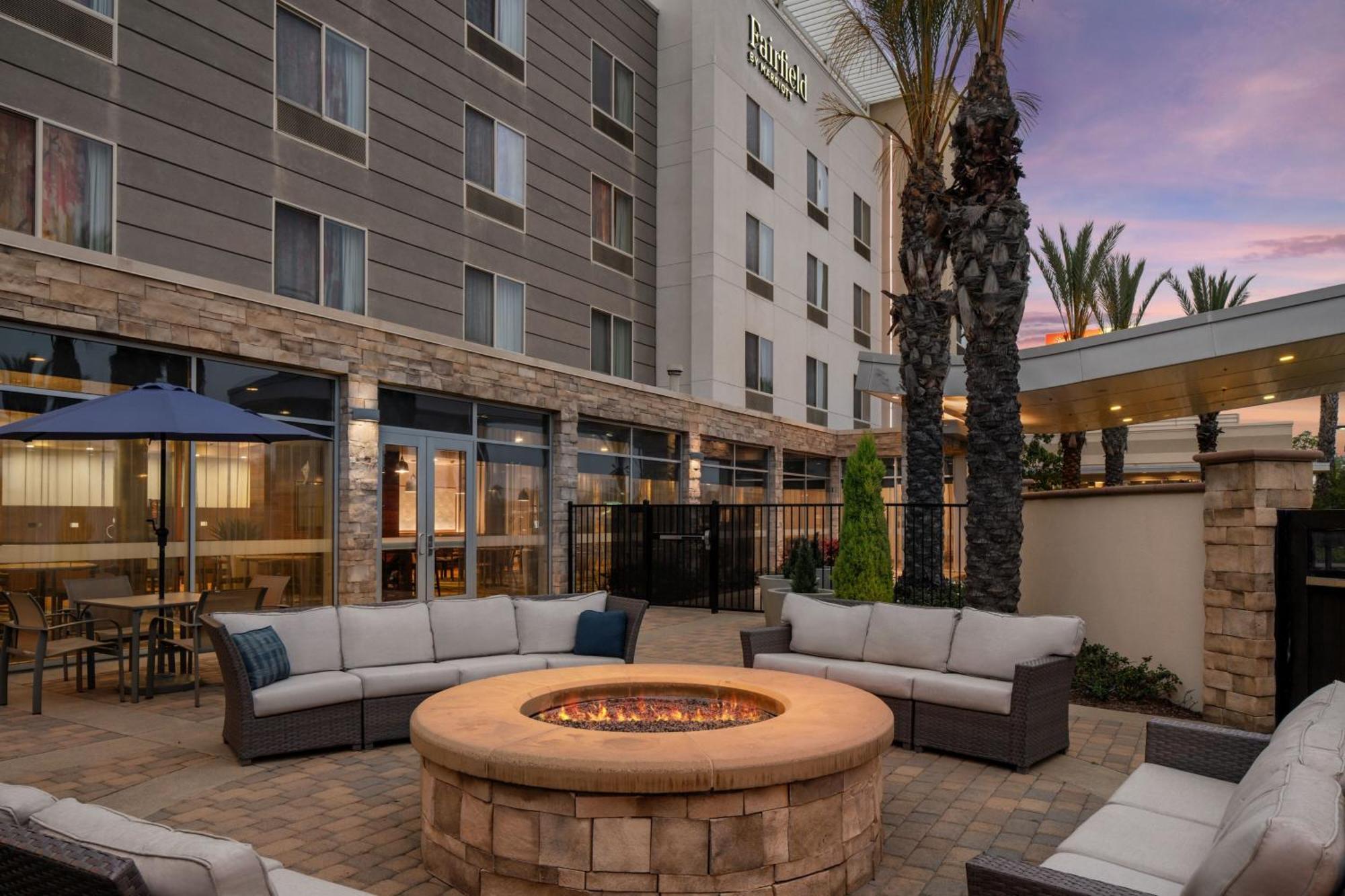 Fairfield Inn & Suites By Marriott Tustin Orange County Exteriér fotografie